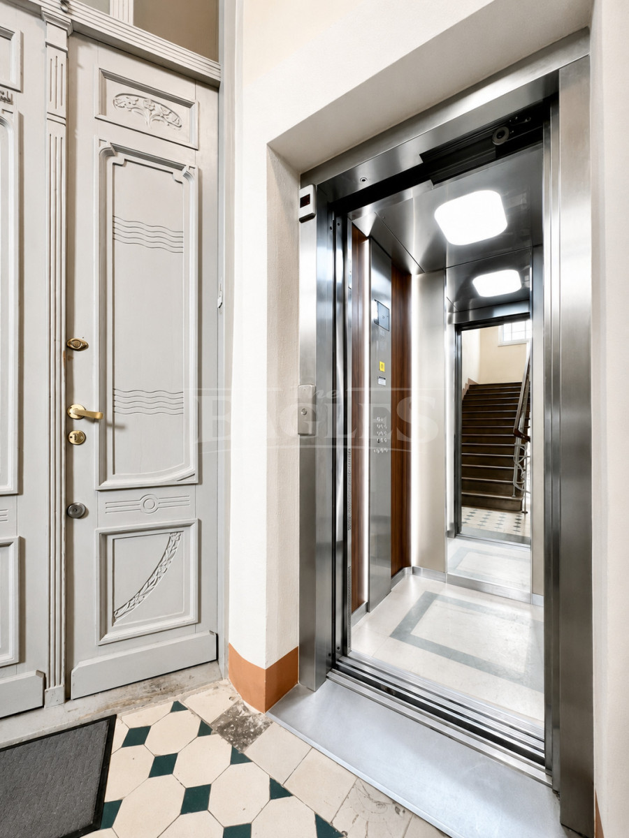 Piękny apartament w zabytkowej kamienicy