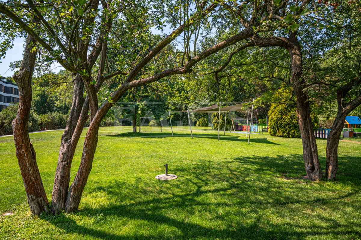 Apartament z tarasem przy Polach Mokotowskich