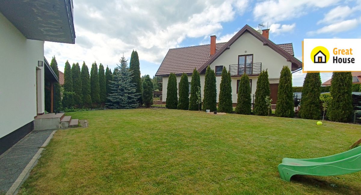 Nowoczesny dom w spokojnej okolicy dz. 679m2