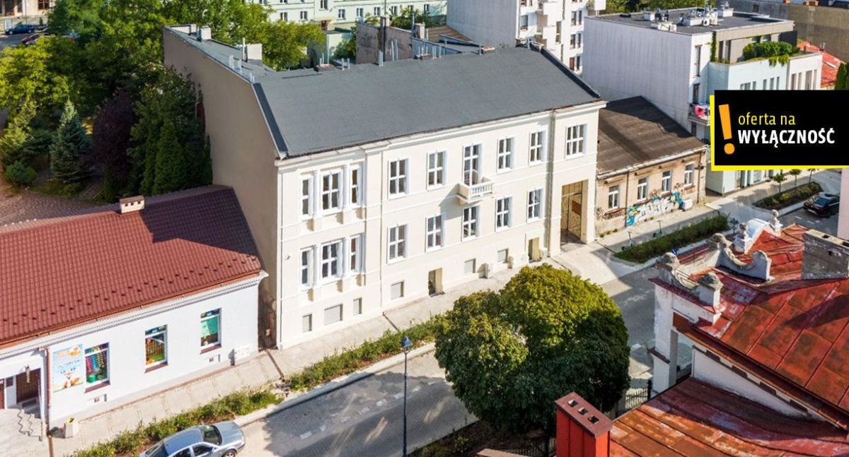 Słowackiego 11, kawalerka z dużym przeszkleniem