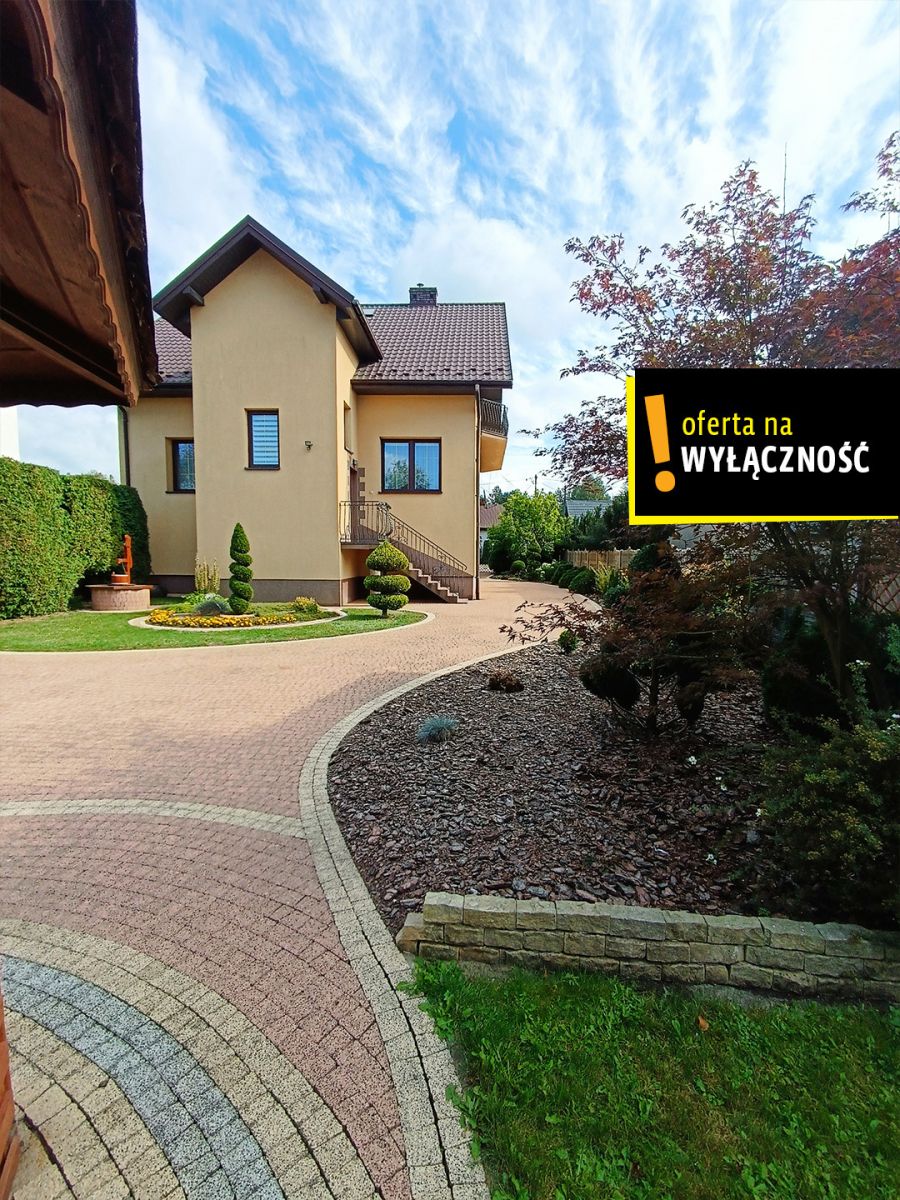 Klimatyczny dom dz. 1300m2