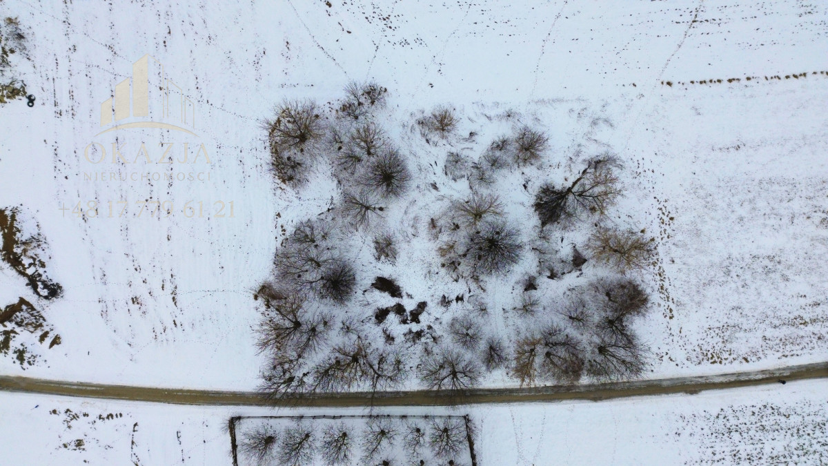 Działka na sprzedaż