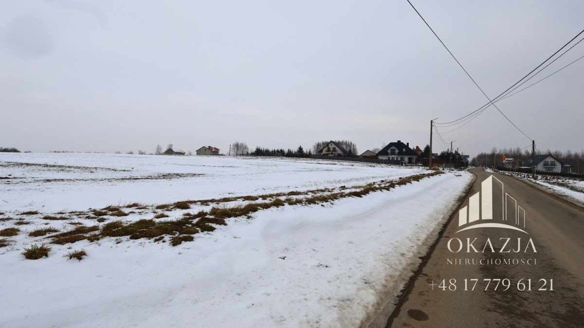 Działka na sprzedaż