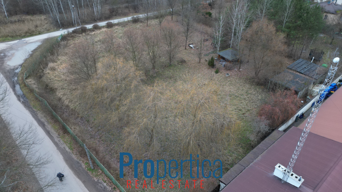 Działka na sprzedaż