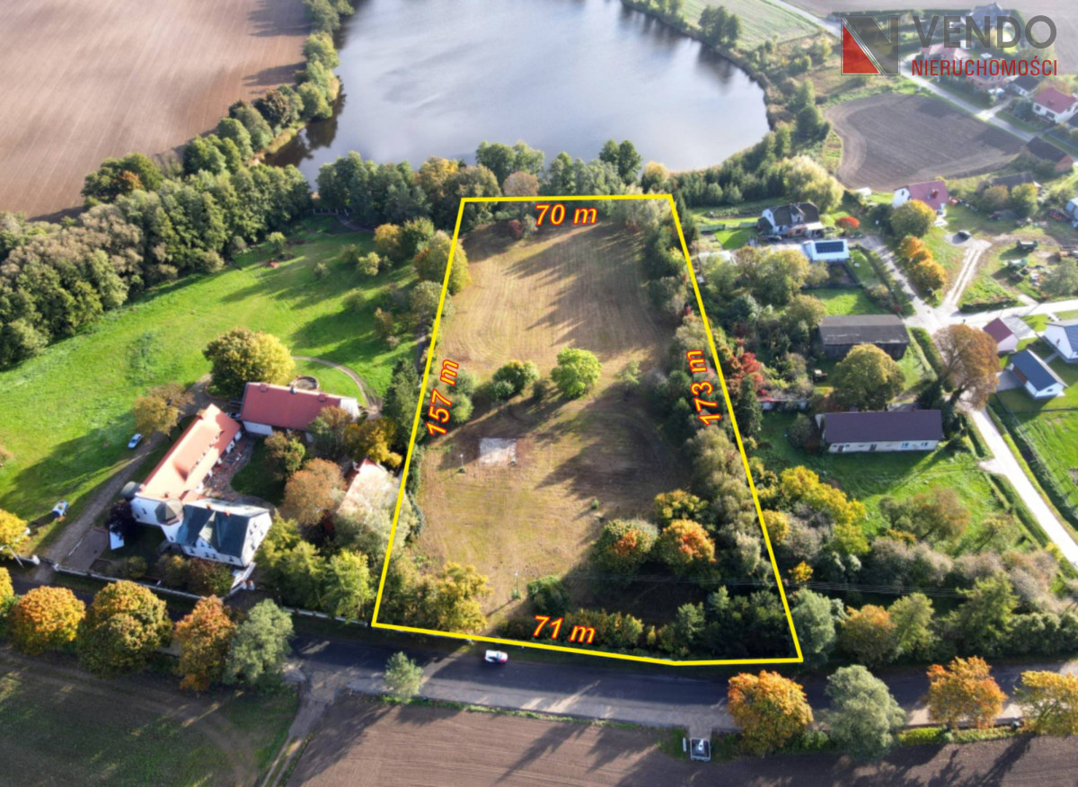 Działka na sprzedaż