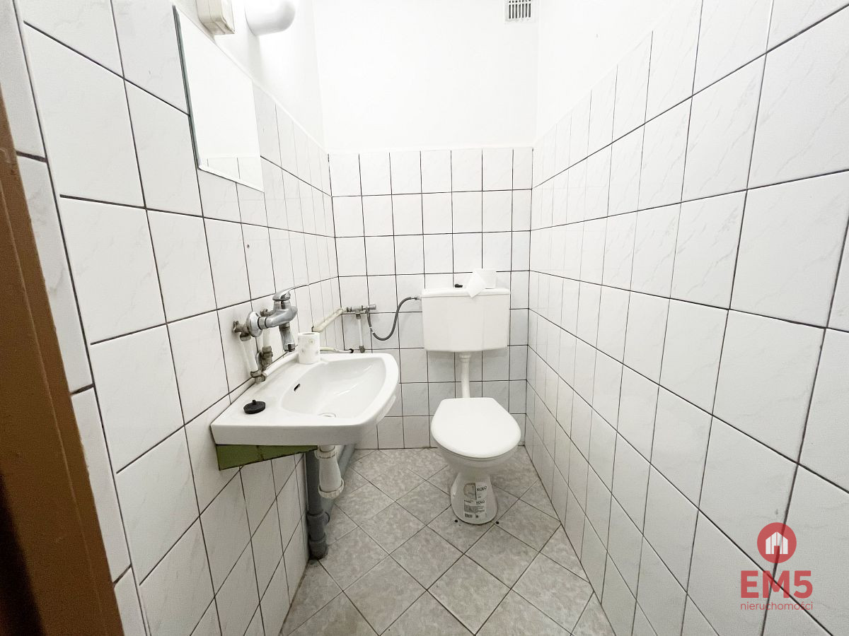 Budynek tuż pod miastem, zdjęcie 6