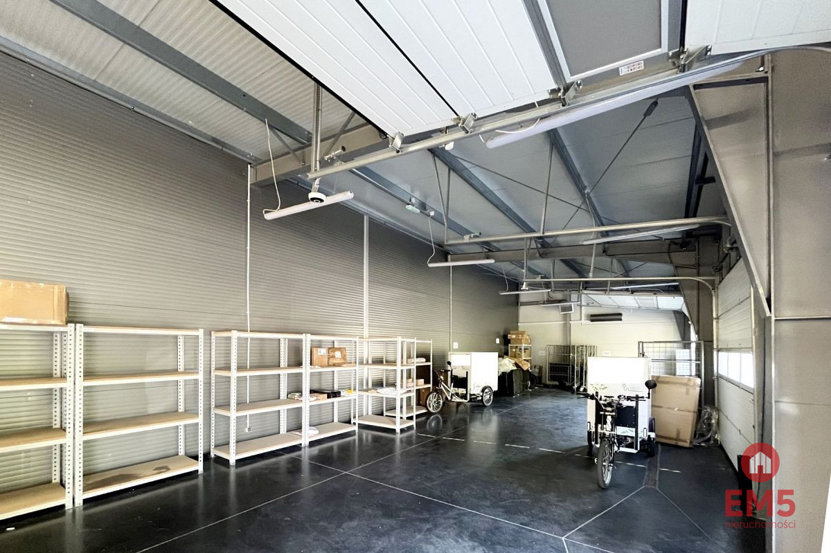 Hala z zapleczem biurowo-socjalnym, 570 m2, zdjęcie 3