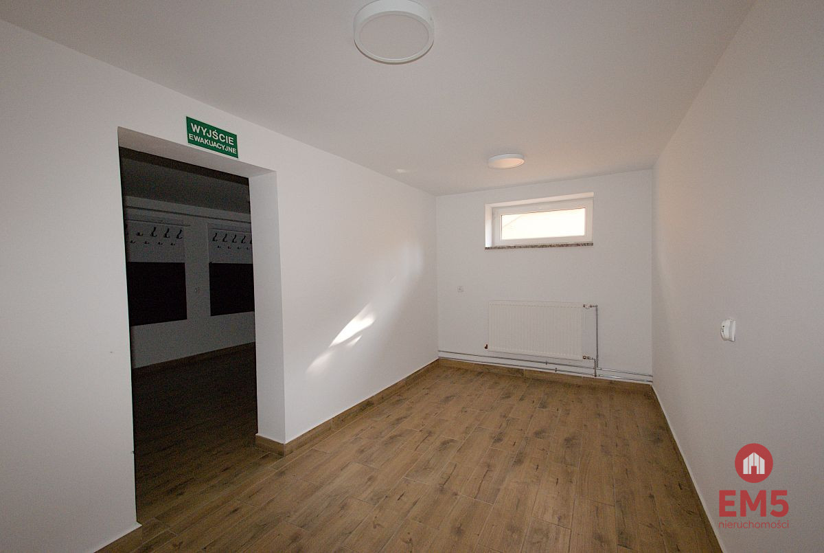 Budynek 430m2*Dom Ul. Stroma, zdjęcie 9