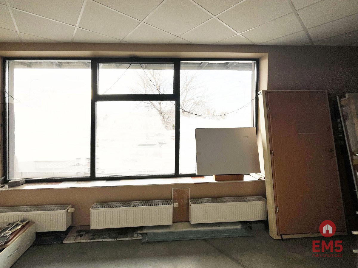 Atrakcyjny lokal handlowo usługowy, zdjęcie 4