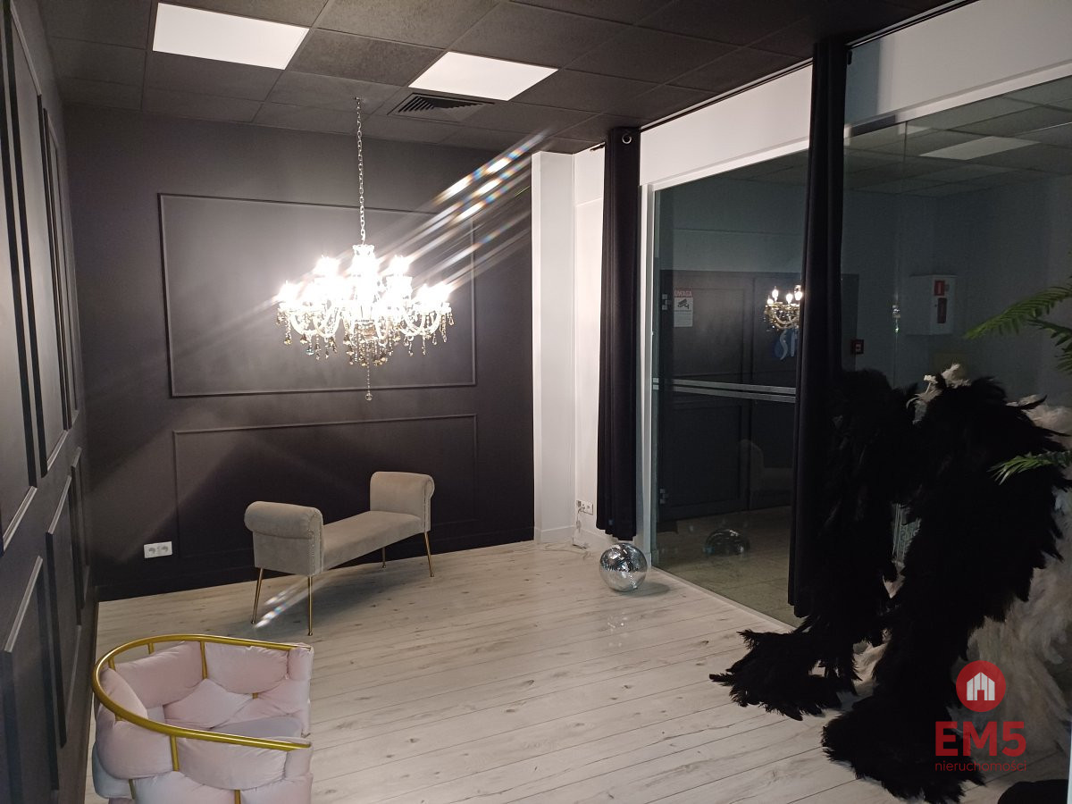 Atrakcyjny lokal w centrum, studio, zdjęcie 2