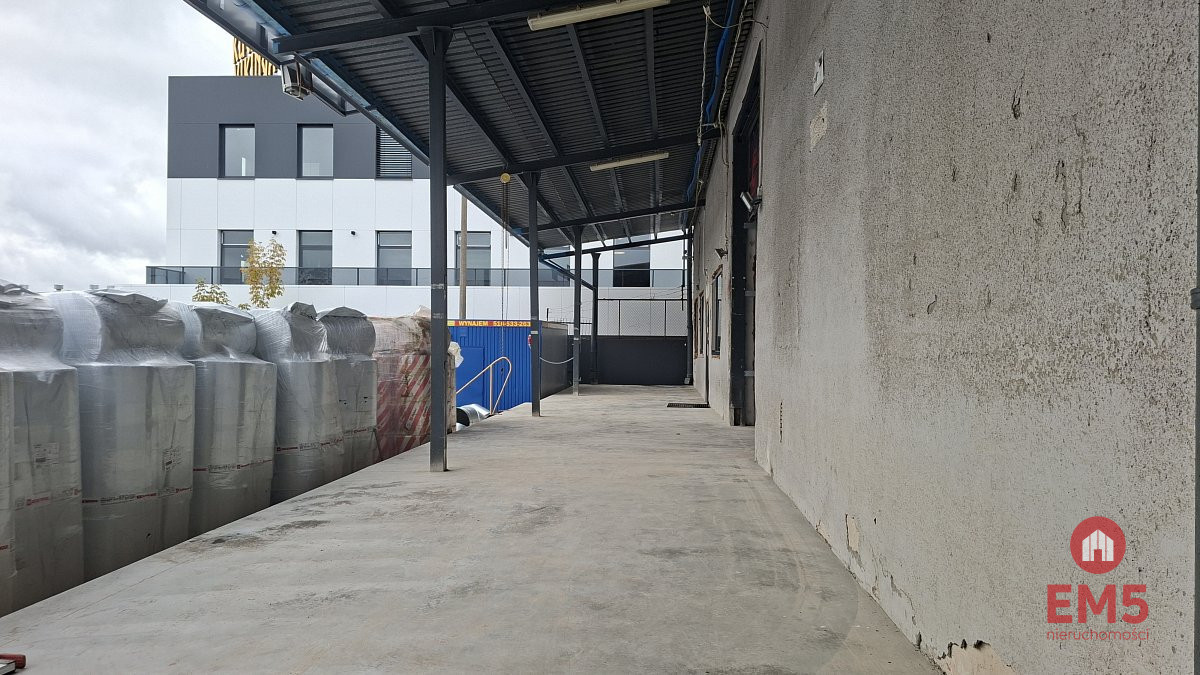 Hala-magazyn z rampą 1200 m2, zdjęcie 1