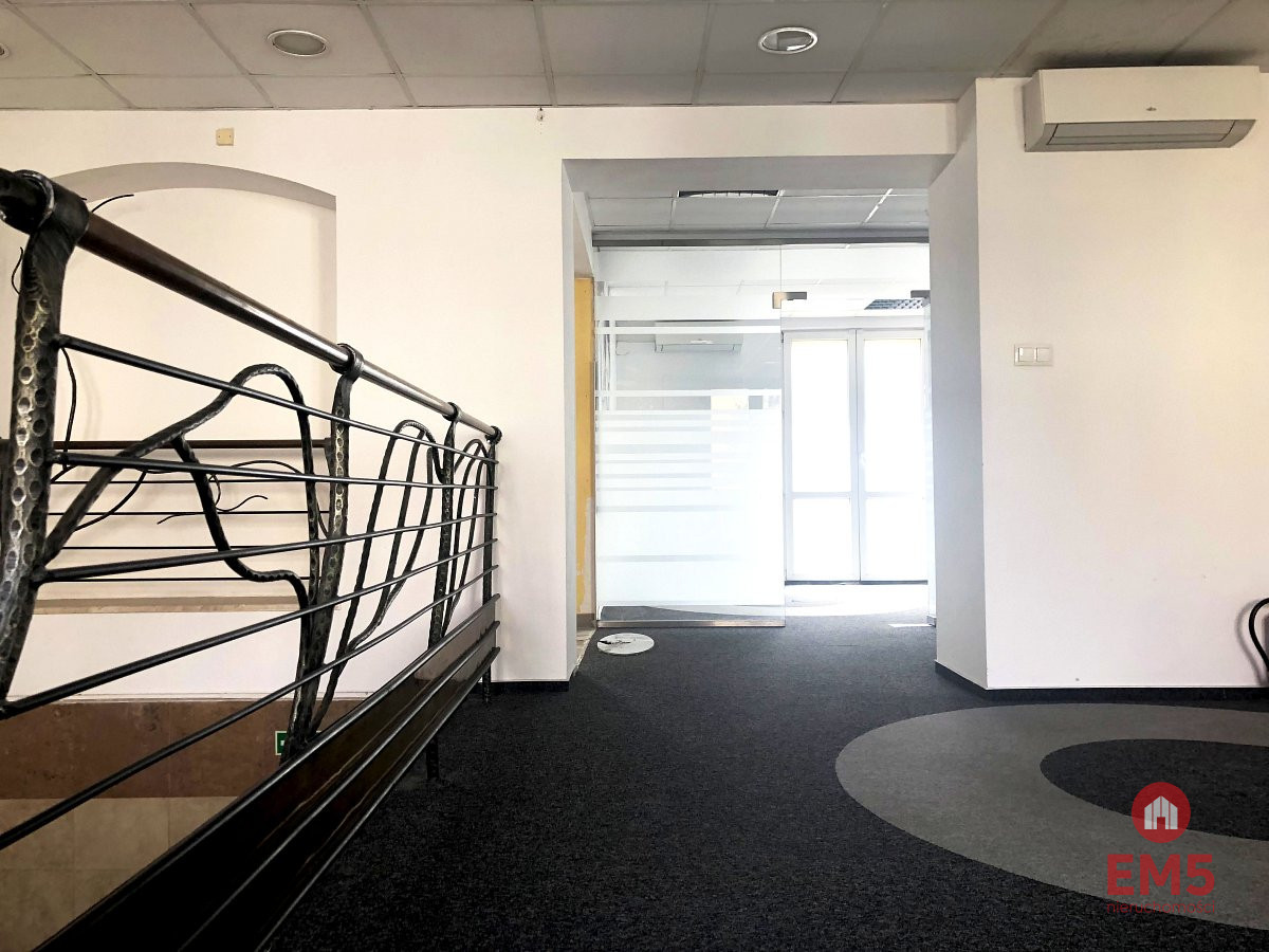 Ścisłe centrum 300 m2 parter plus piętro, zdjęcie 2
