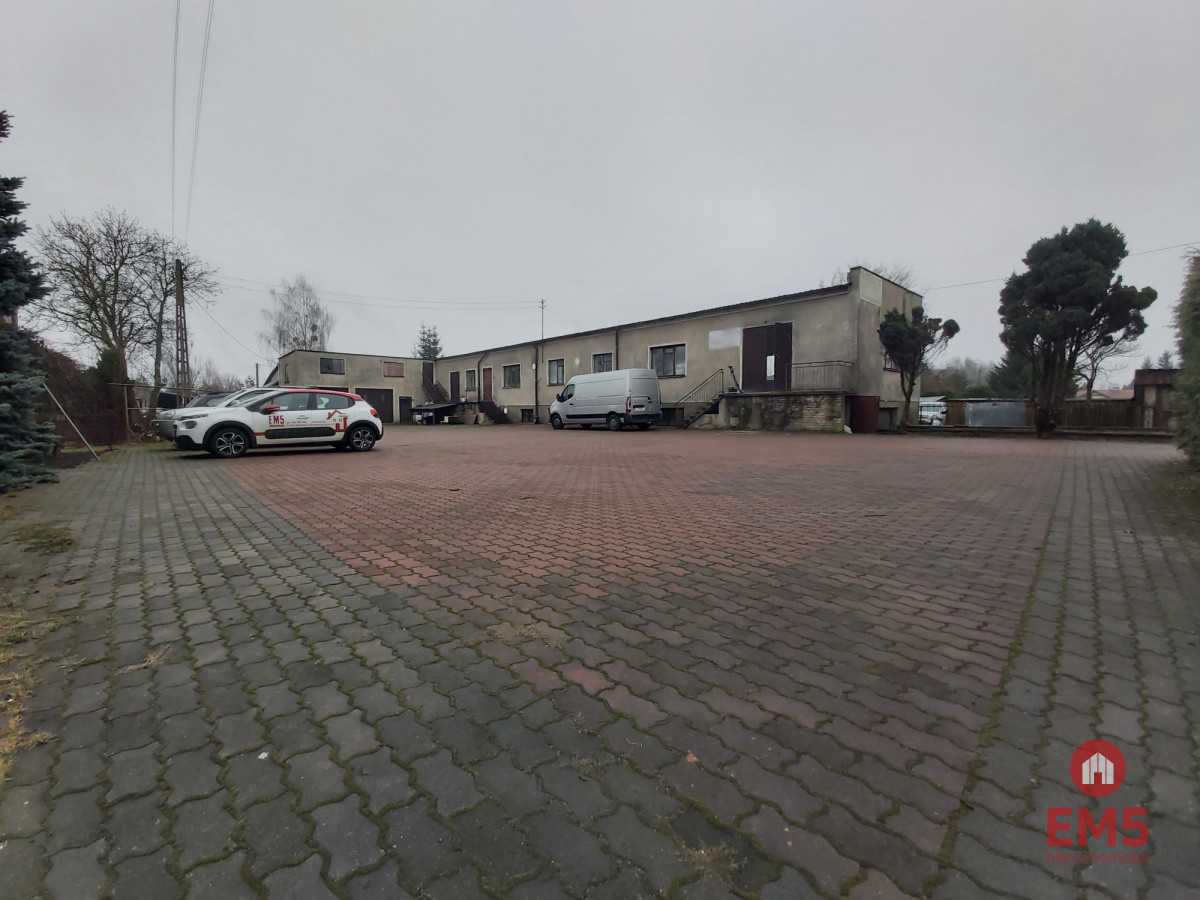Lokal przy głównej drodze wyjazdowej z miasta, zdjęcie 1