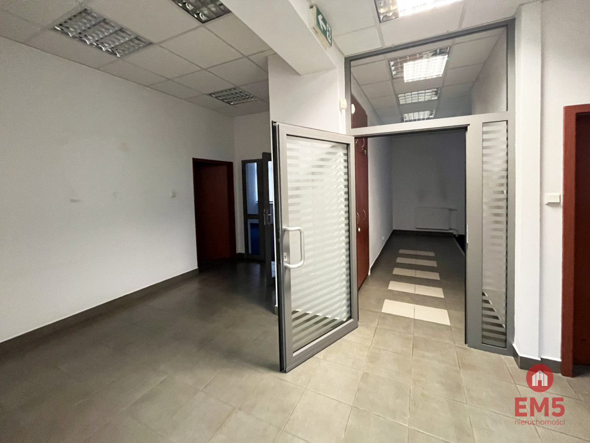 Budynek parterowy 200 m2, zdjęcie 3