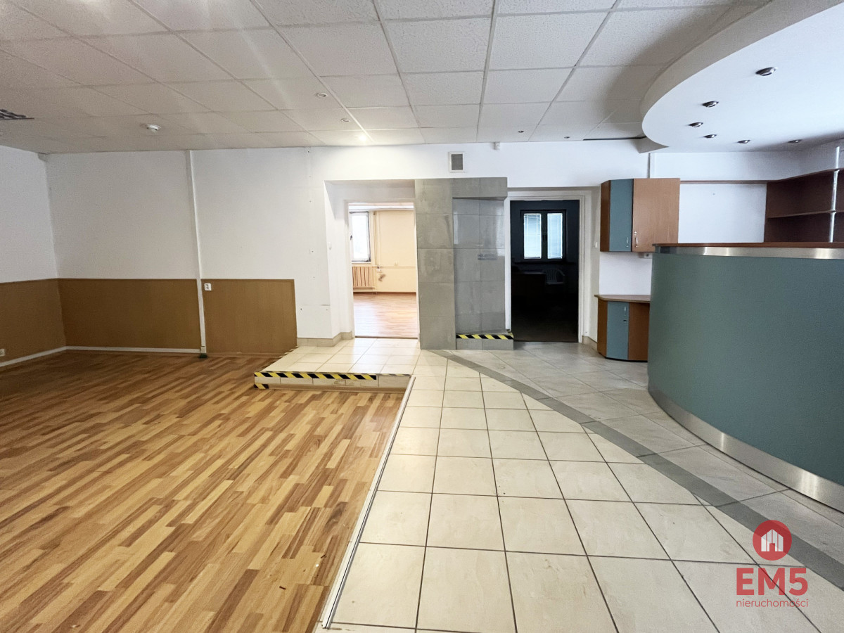 Świetna lokalizacja, duży parking, zdjęcie 7