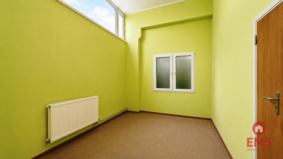 Magazyn z windą towarową 490 m2, zdjęcie 7