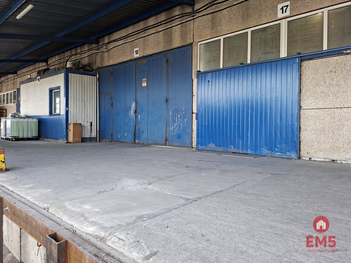 Magazyn z rampą 160 m2, zdjęcie 2