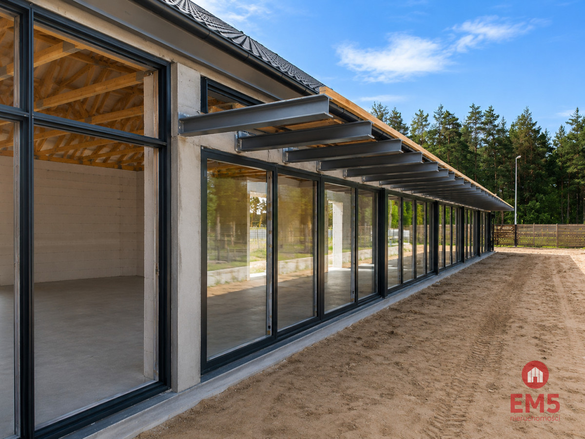 Lokal handlowo-usługowy 360 m2, zdjęcie 2