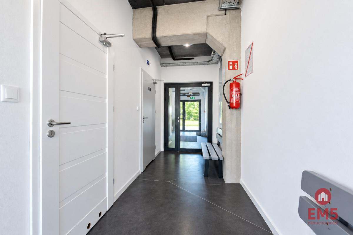 lokal 210 m2 – sport, fitness, sala ćwiczeń, zdjęcie 3