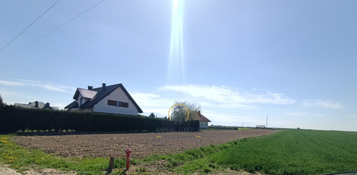Działka na sprzedaż