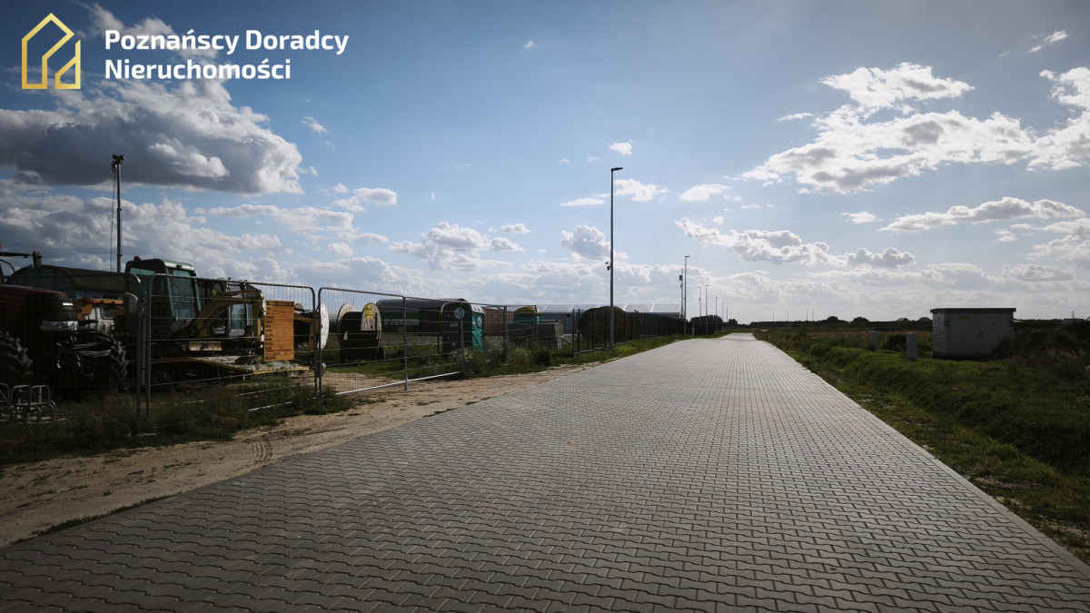 Działka na sprzedaż