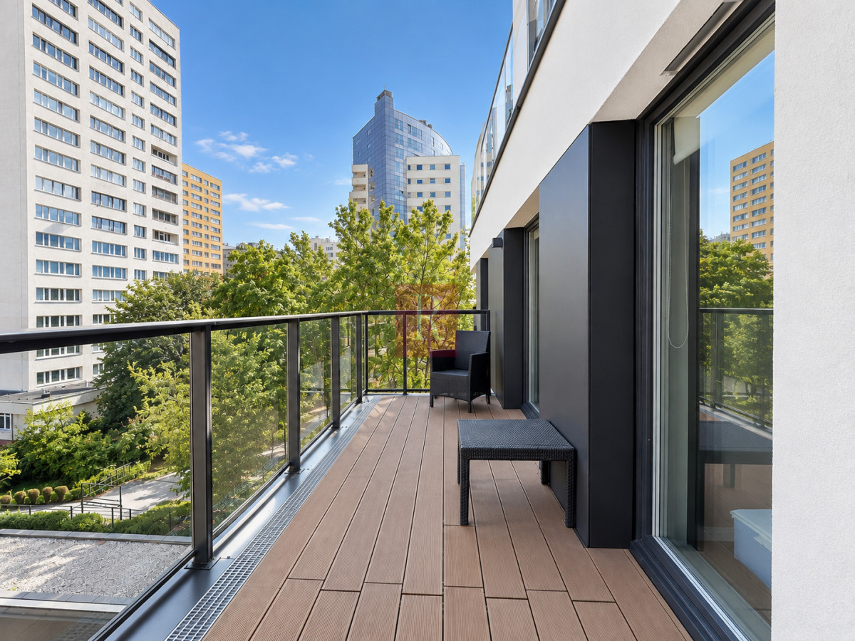 Klimatyzowane mieszkanie w apartamentowcu przy