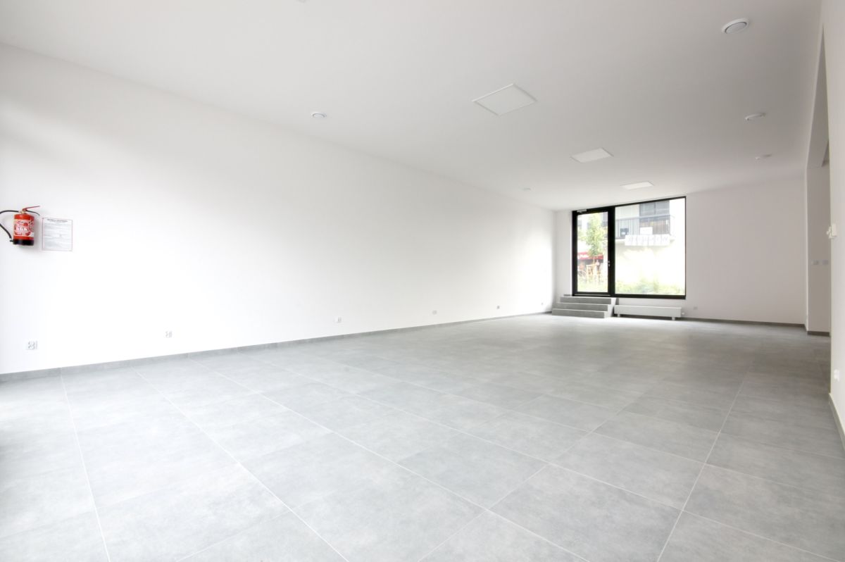 Komercyjny na sprzedaż