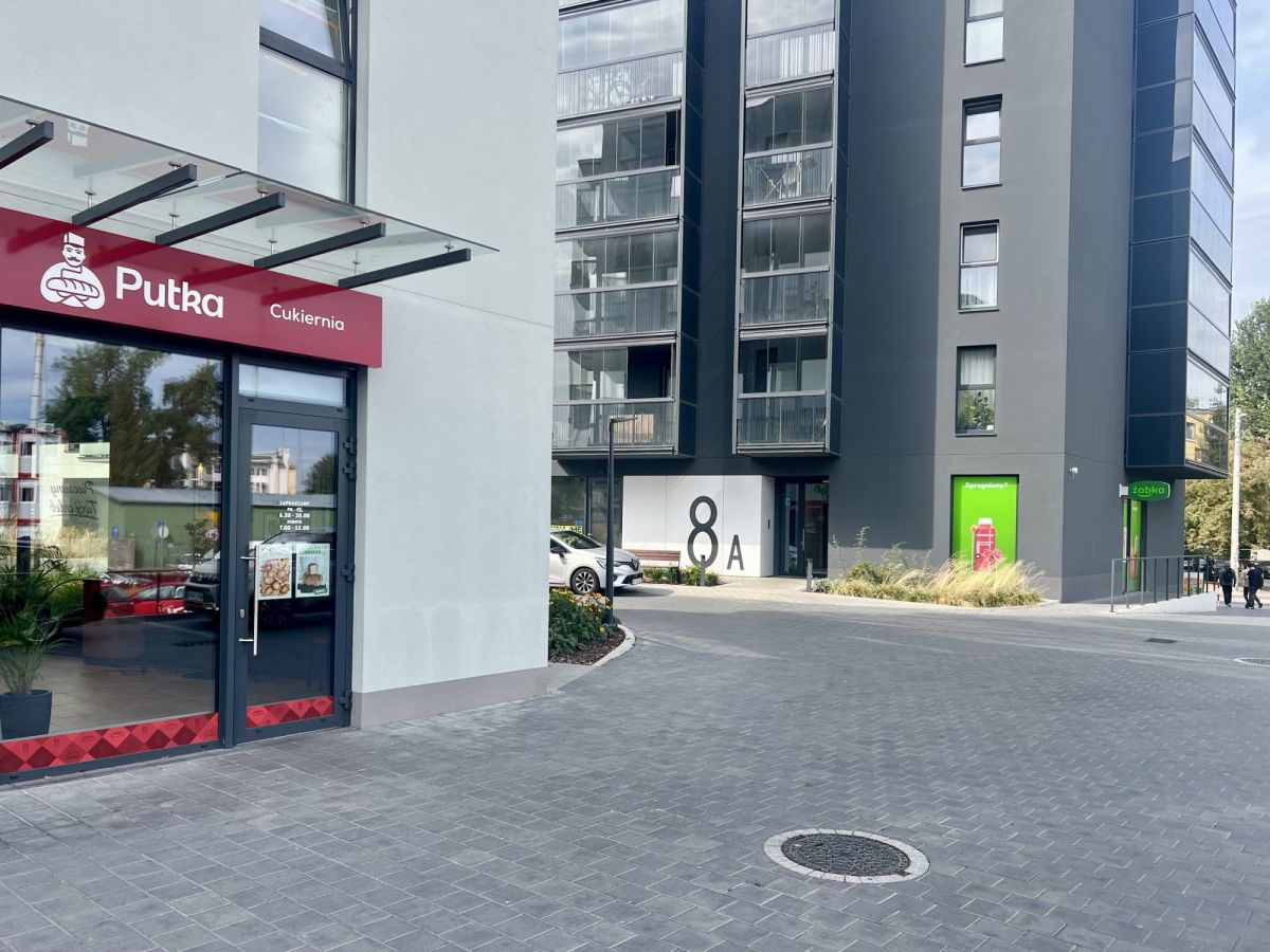 Komercyjny na sprzedaż