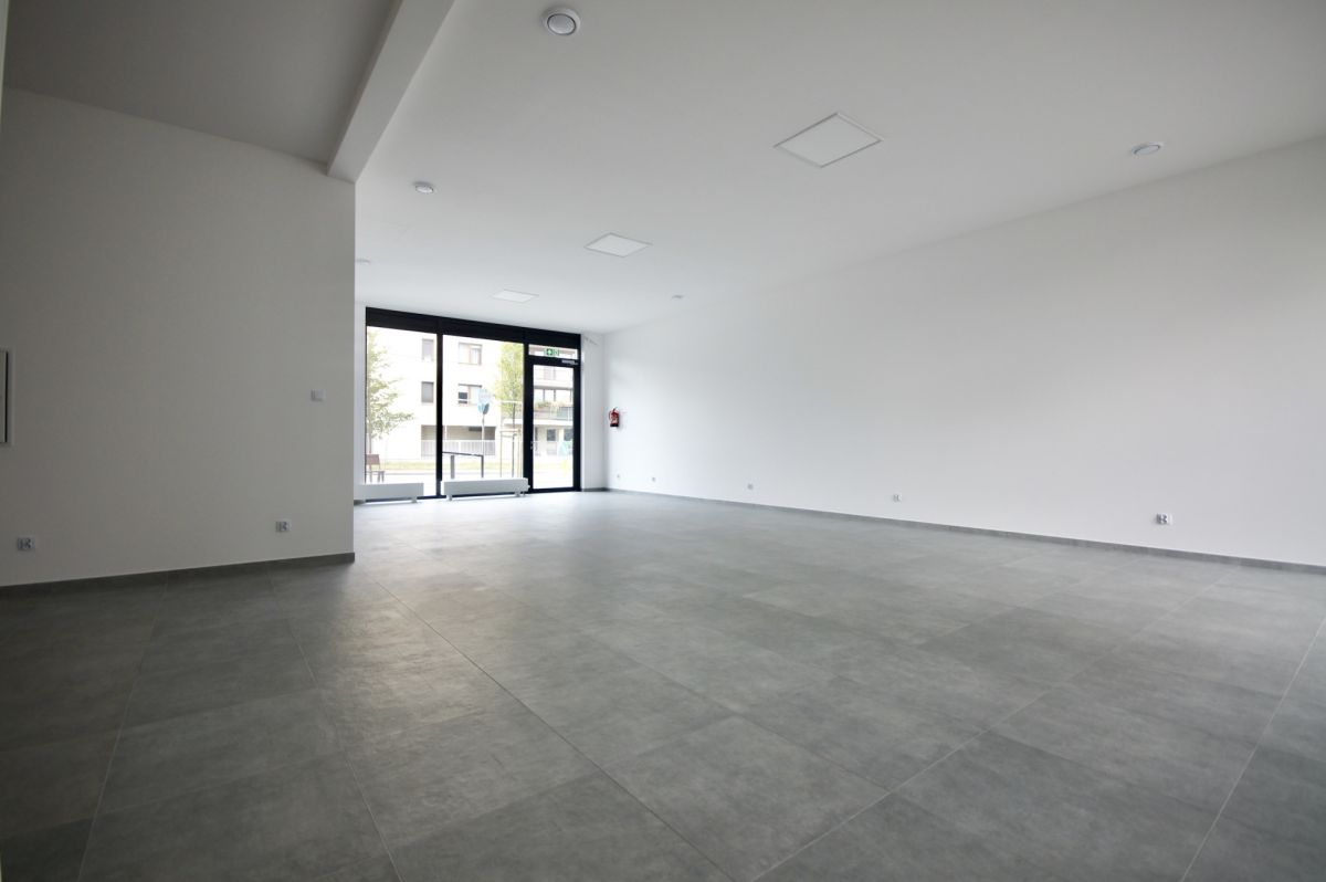 Komercyjny na sprzedaż