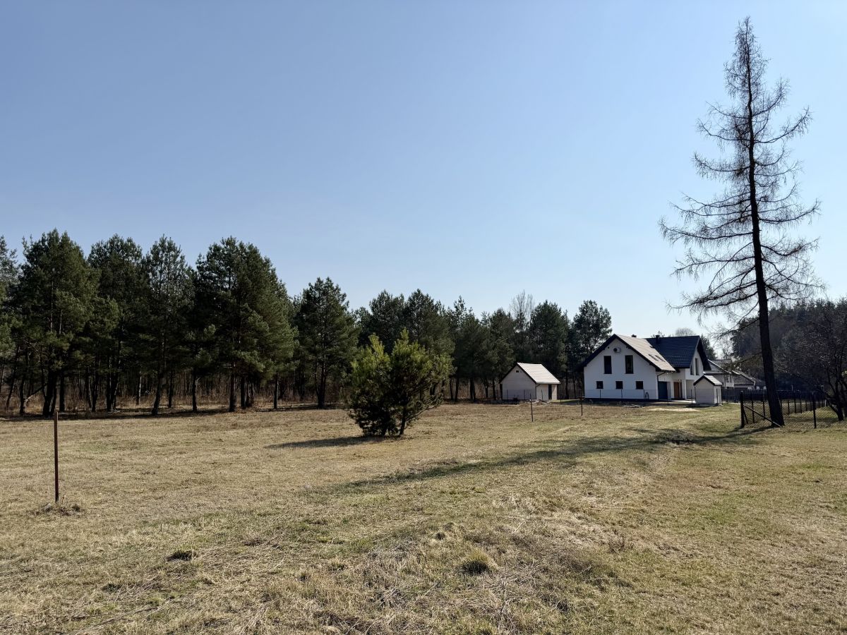 Działka na sprzedaż