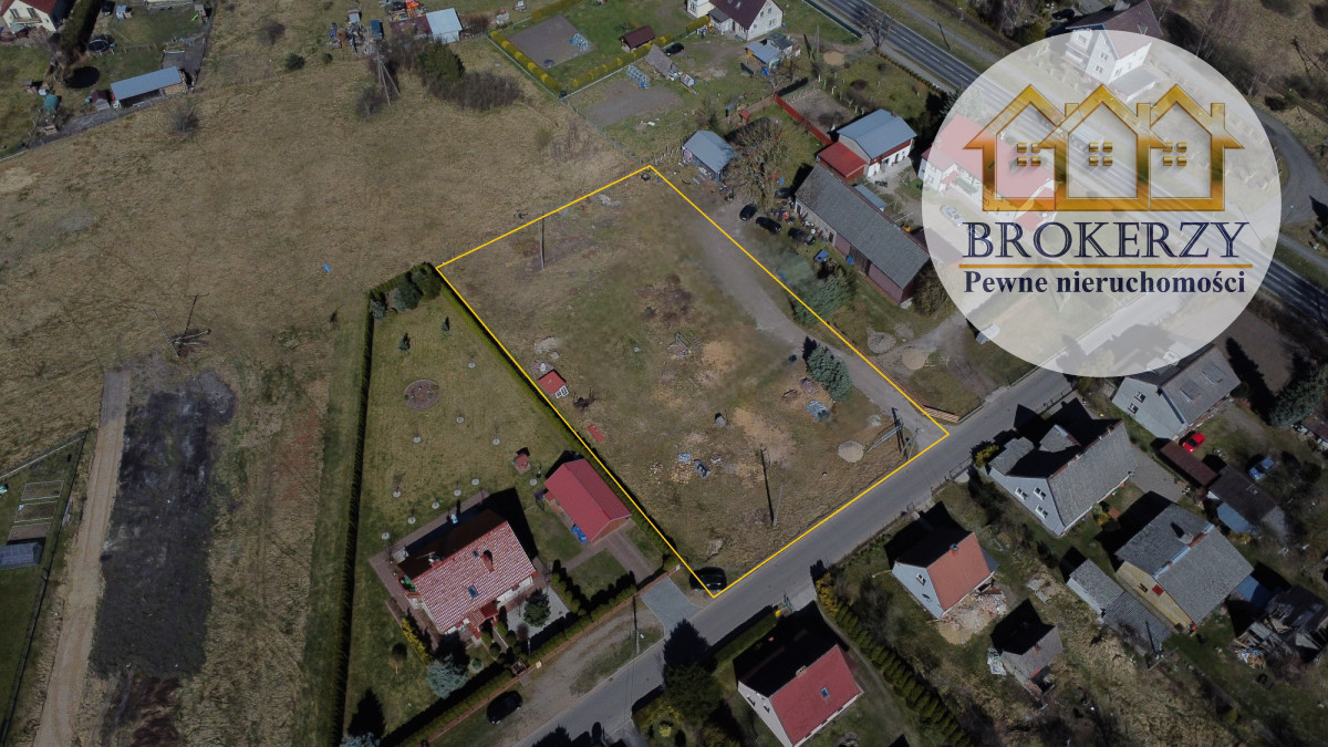 Działka na sprzedaż
