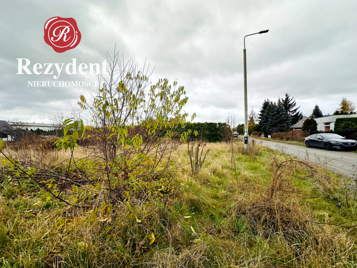 Działka na sprzedaż