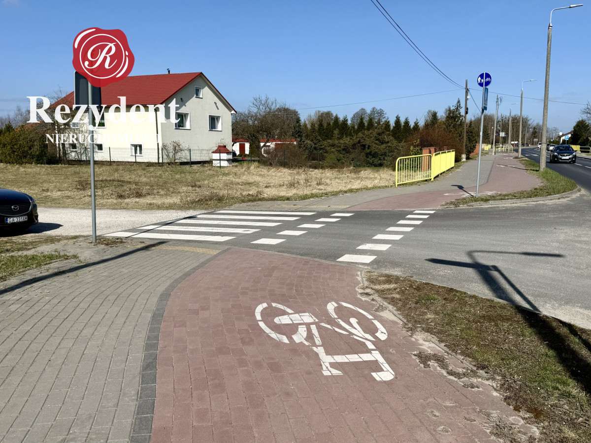 Działka na sprzedaż