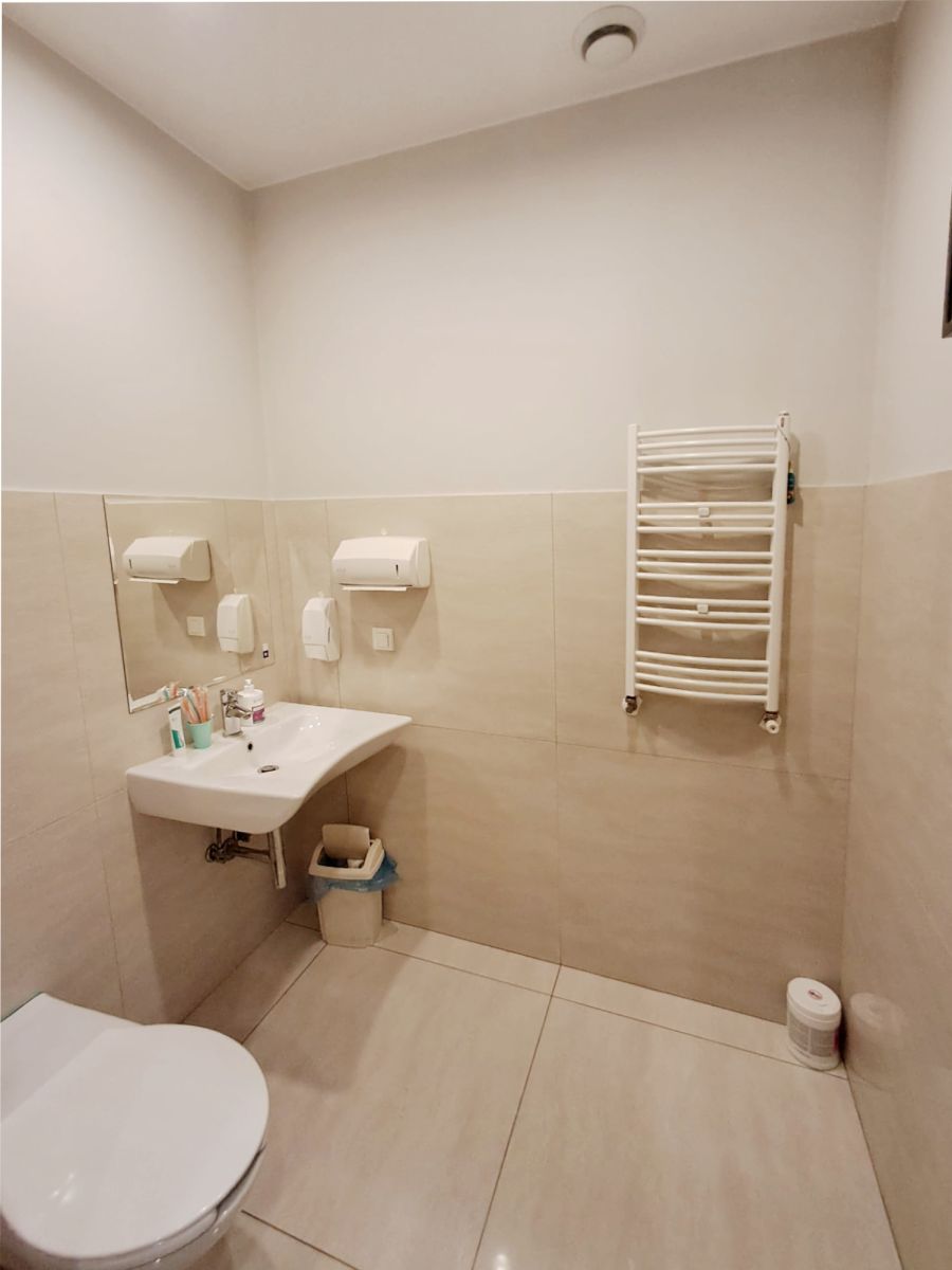 Komercyjny na sprzedaż