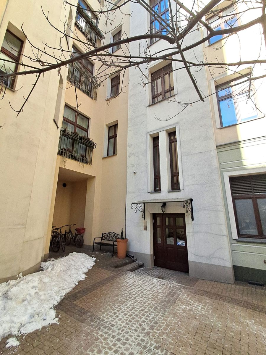 Komercyjny na sprzedaż