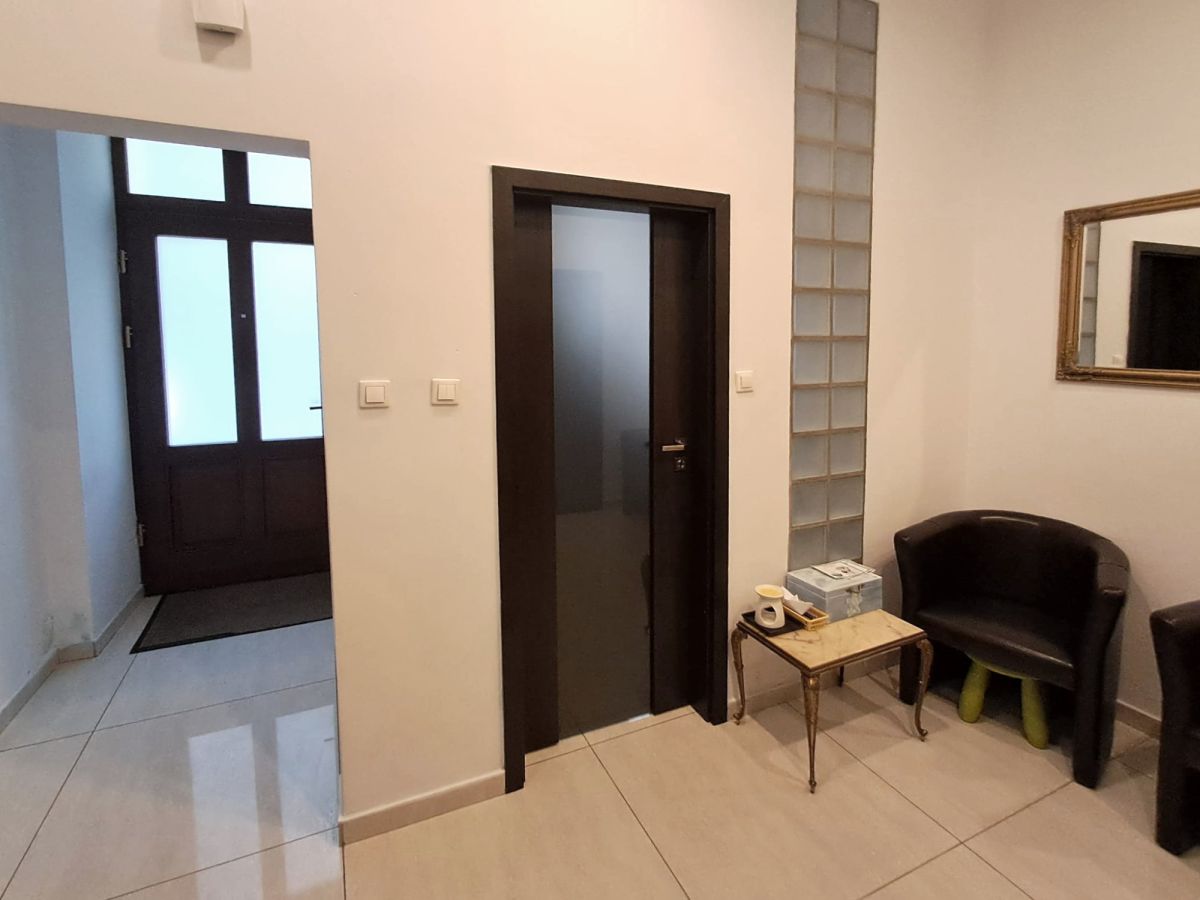 Komercyjny na sprzedaż