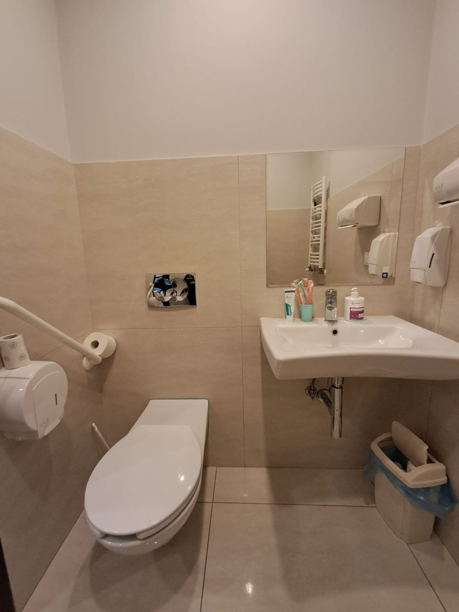 Komercyjny na sprzedaż