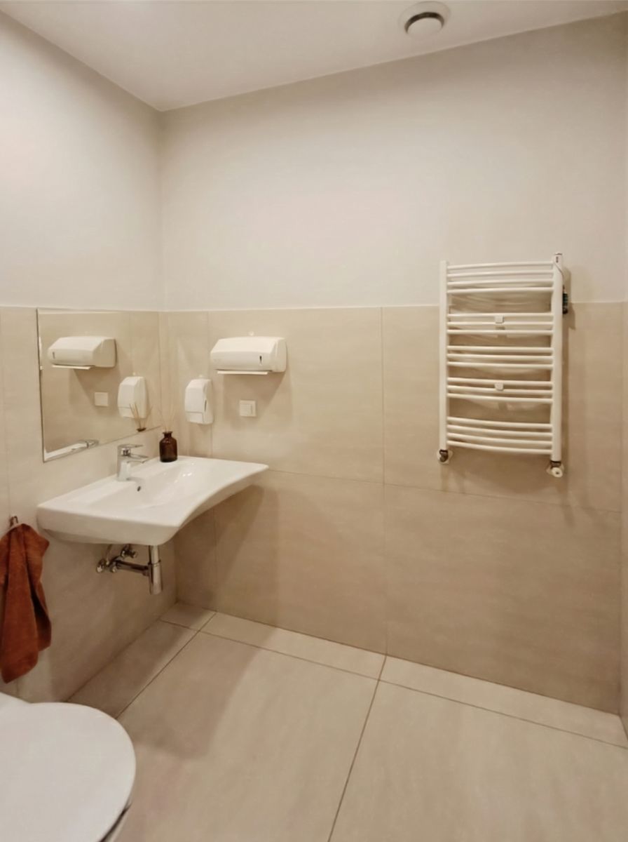 Komercyjny na sprzedaż