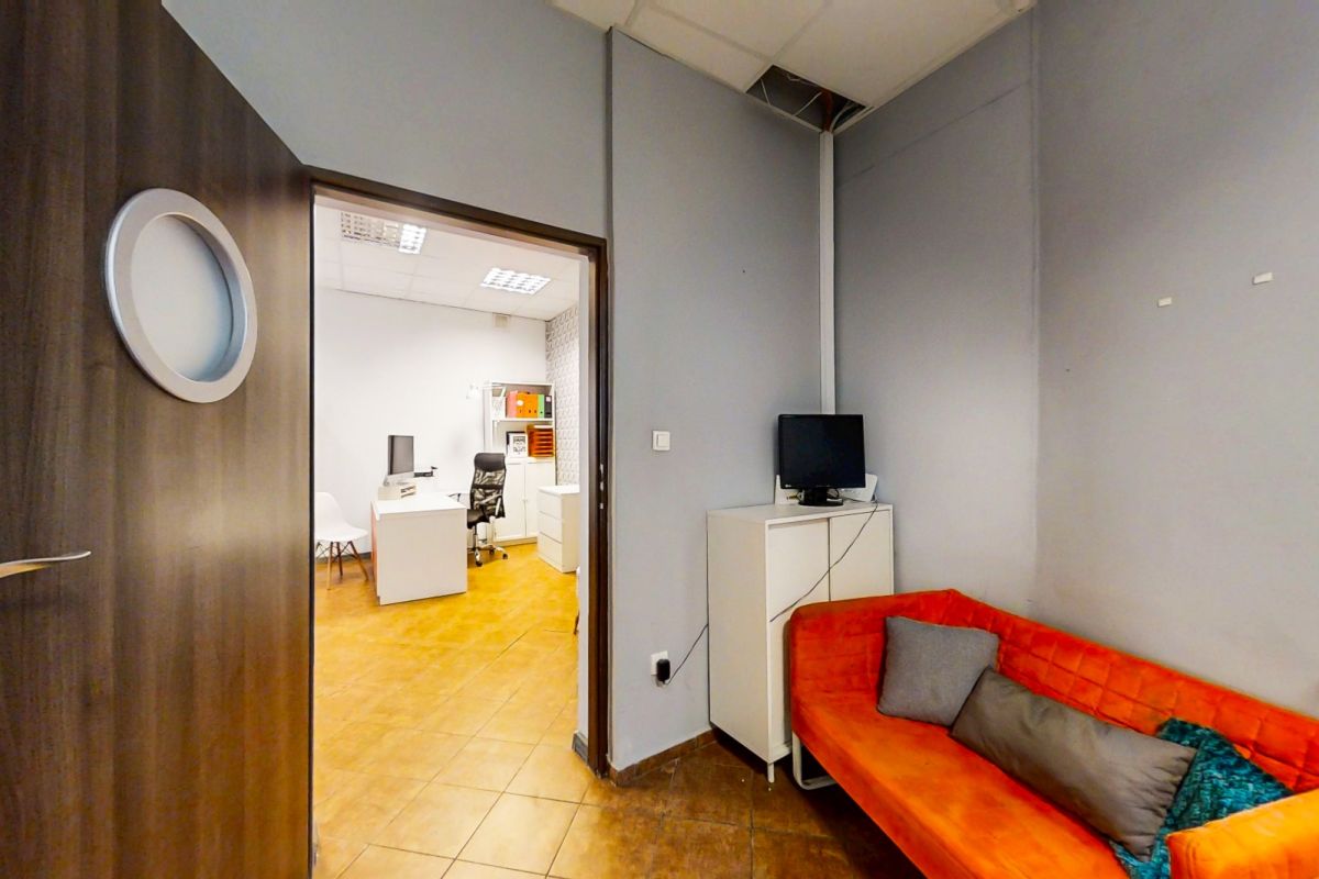 Komercyjny na sprzedaż