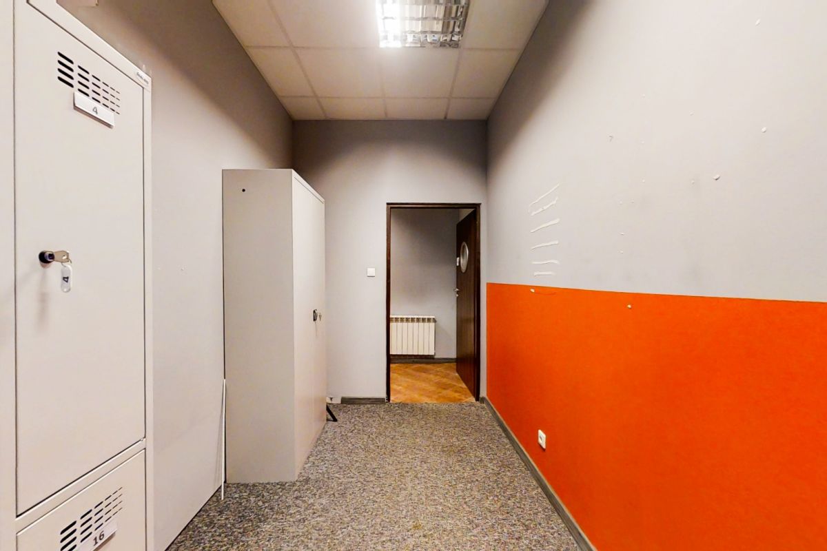 Komercyjny na sprzedaż