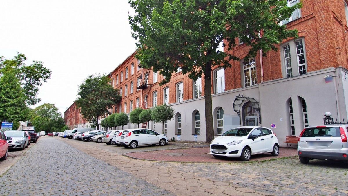 Komercyjny na wynajem