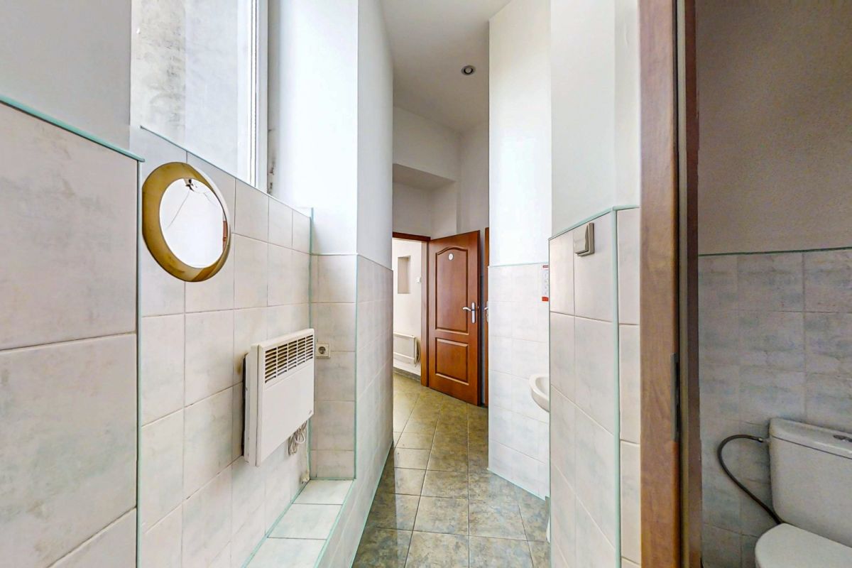 Komercyjny na sprzedaż