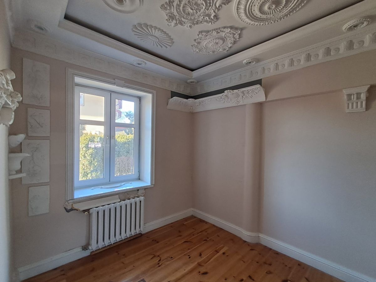 Komercyjny na wynajem