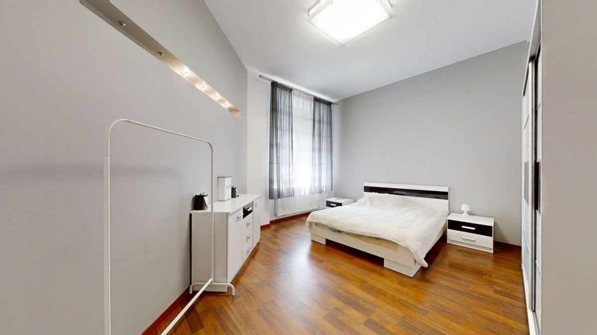 Komercyjny na sprzedaż