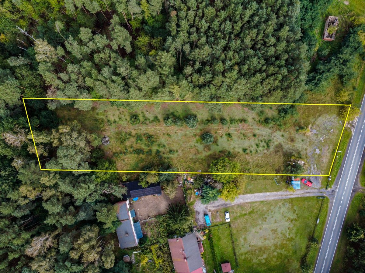 Działka na sprzedaż