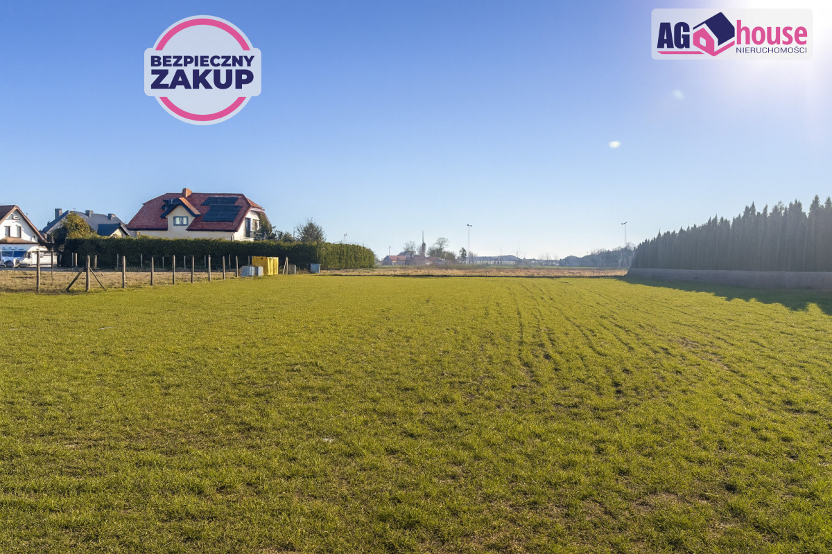 Działka na sprzedaż