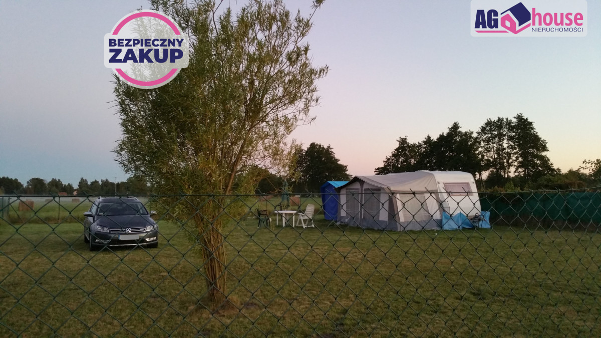 Działka na sprzedaż