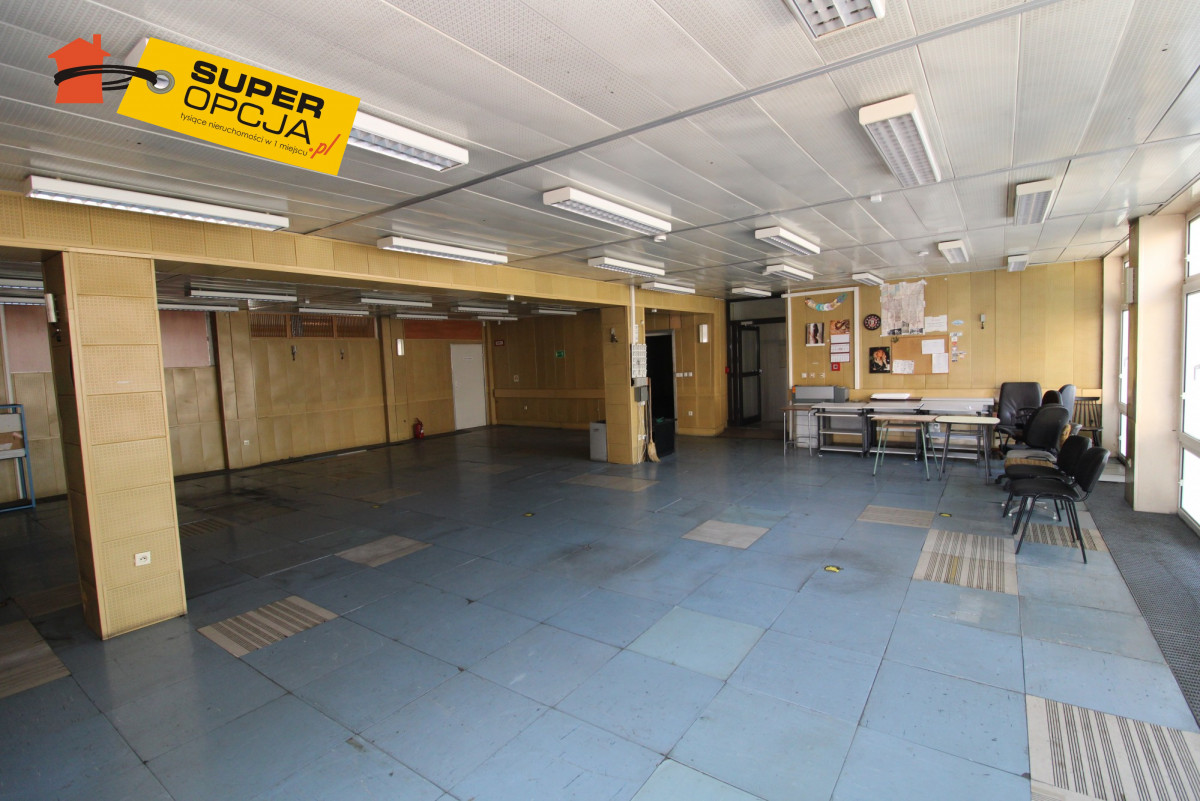 Komercyjny na wynajem