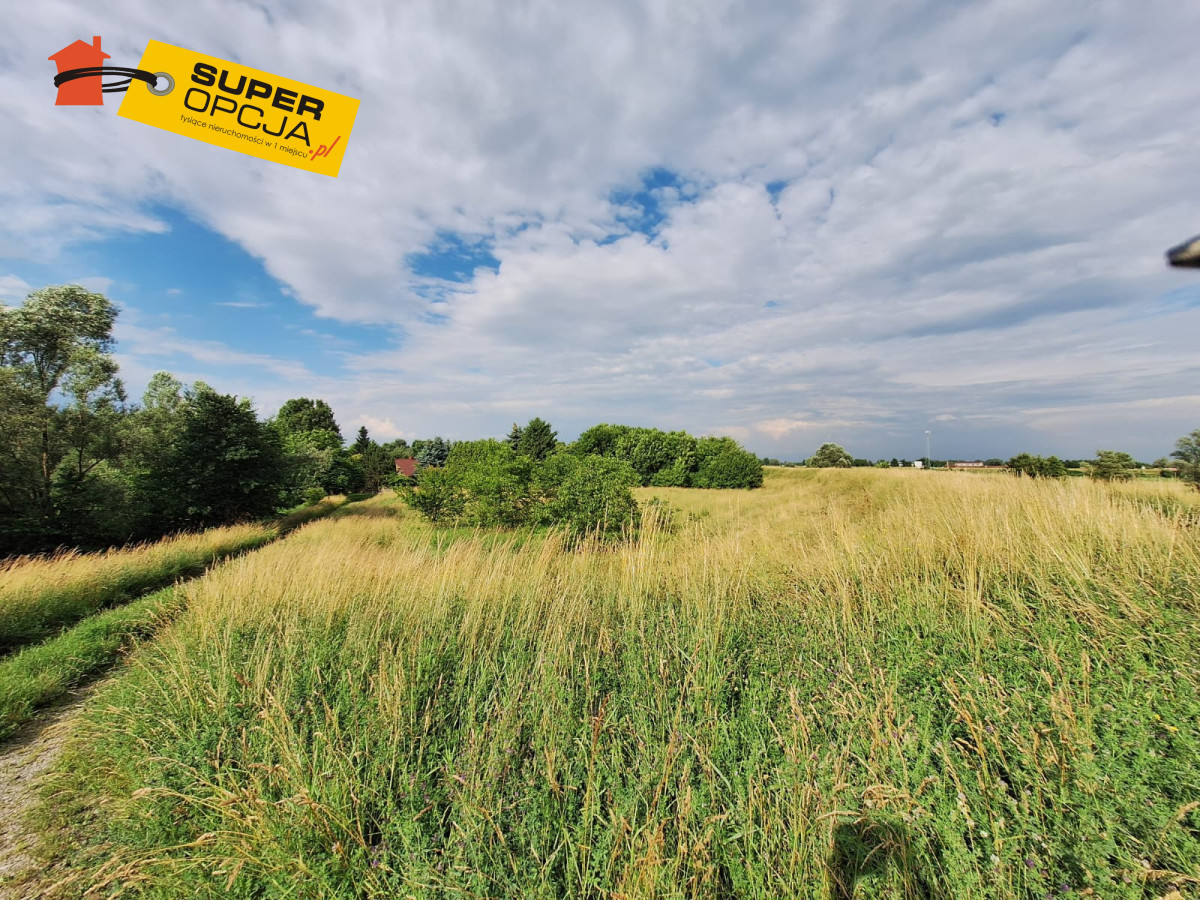 Działka na sprzedaż