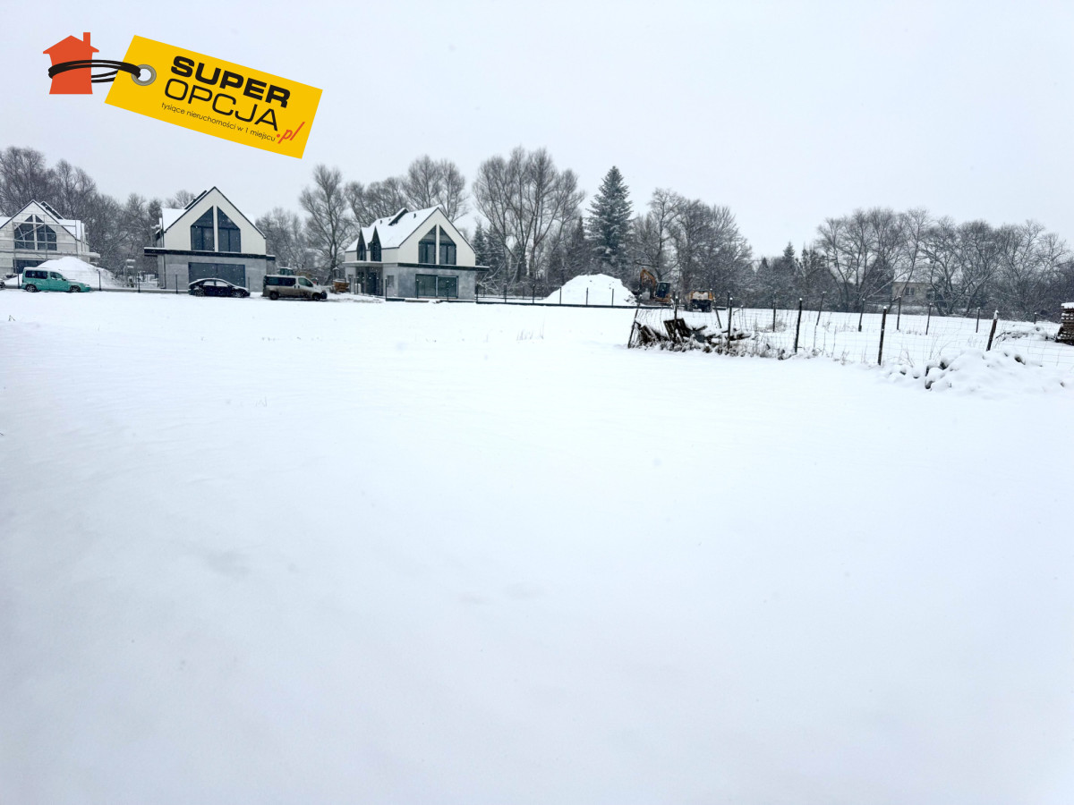 Działka na sprzedaż